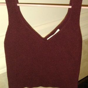 FOREVER 21 MAROON/BURGUNDY SLEEVELESS CROP TOP.